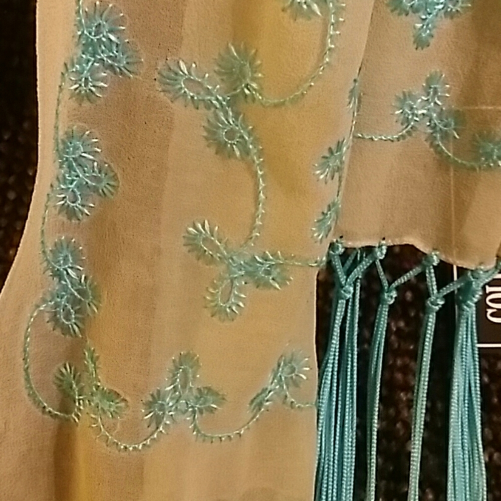 Scarf - Picture 2 of 3